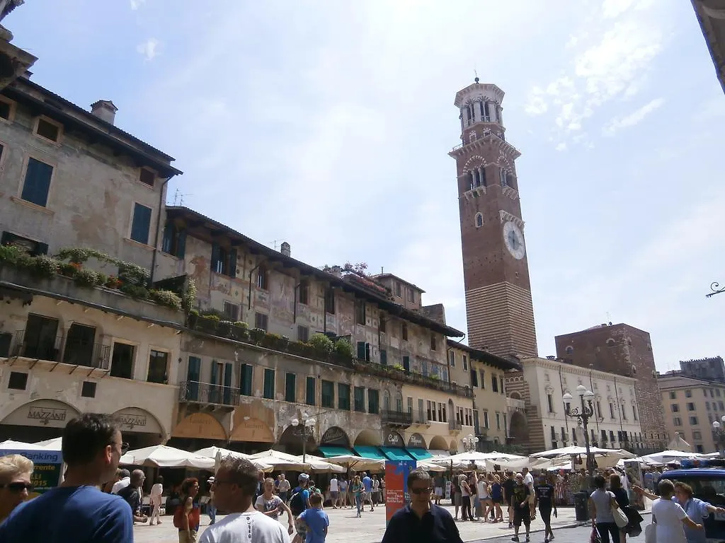 ***  Romeo'S Guest House Verona Italy